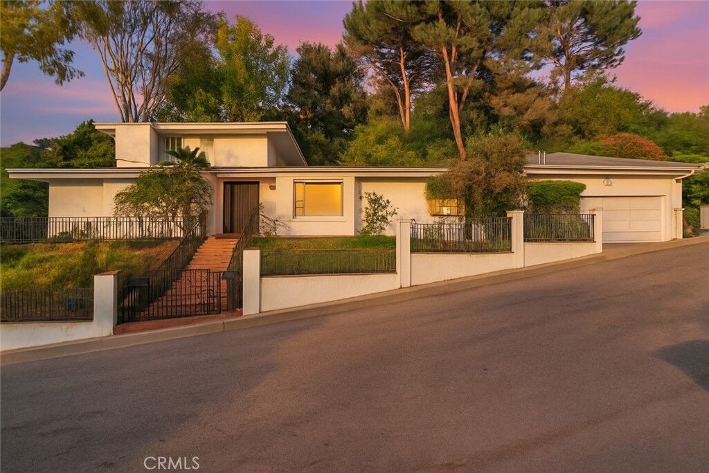 Property Photo:  3240 Longridge Avenue  CA 91423 