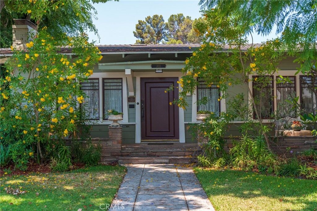 Property Photo:  303 N Philadelphia Street  CA 92805 