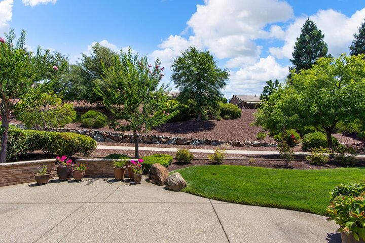 Property Photo: 2107 Stonecrest Lane CA 95648