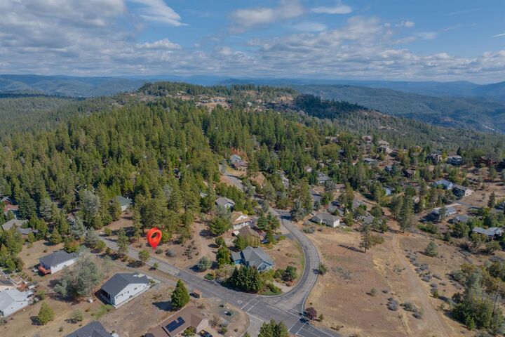 Property Photo: 323 Forest Meadows Drive CA 95247