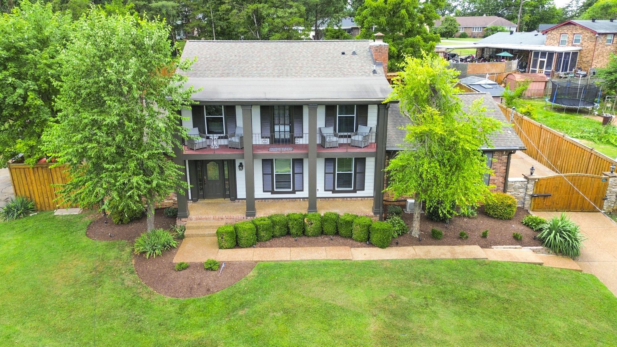 Property Photo: 3832 Anderson Rd TN 37217