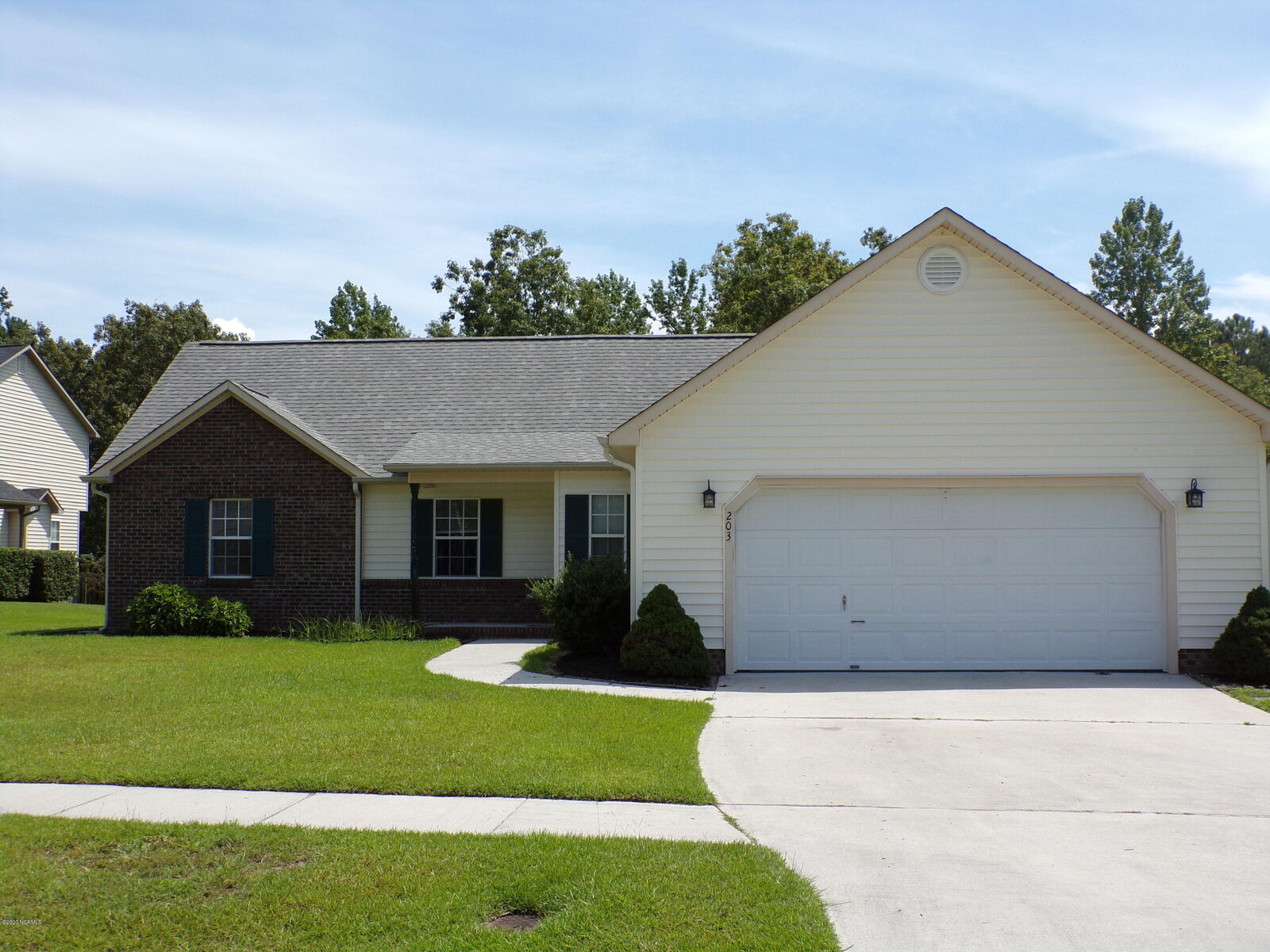 Property Photo:  203 Wellington Place  NC 28546 