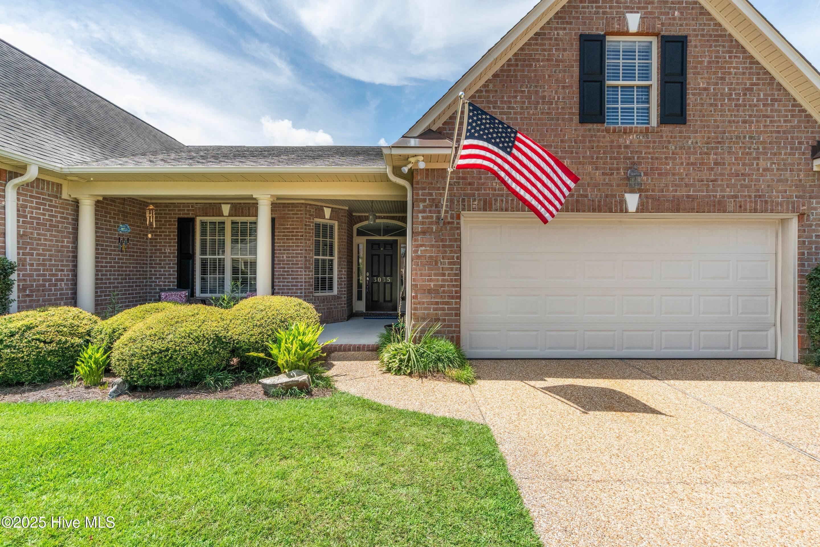 Property Photo: 3035 Braewood Court 102 NC 28451