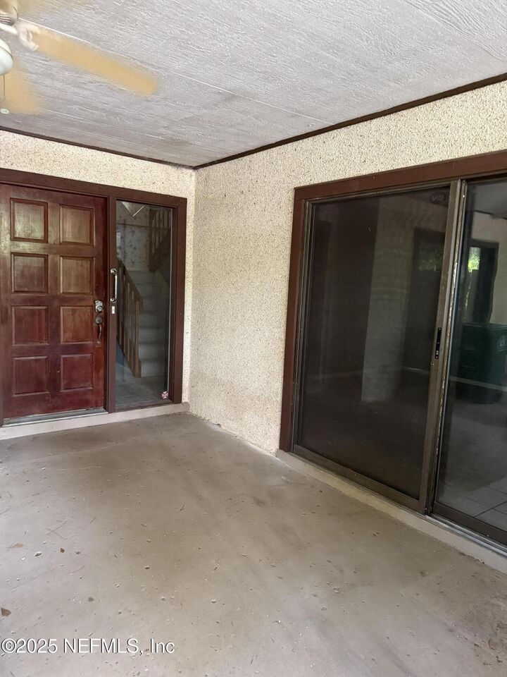 Property Photo: 10507 Bigtree Circle FL 32257
