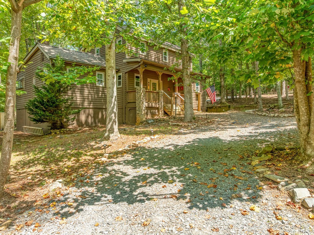 Property Photo: 17 Tara Lane GA 30540