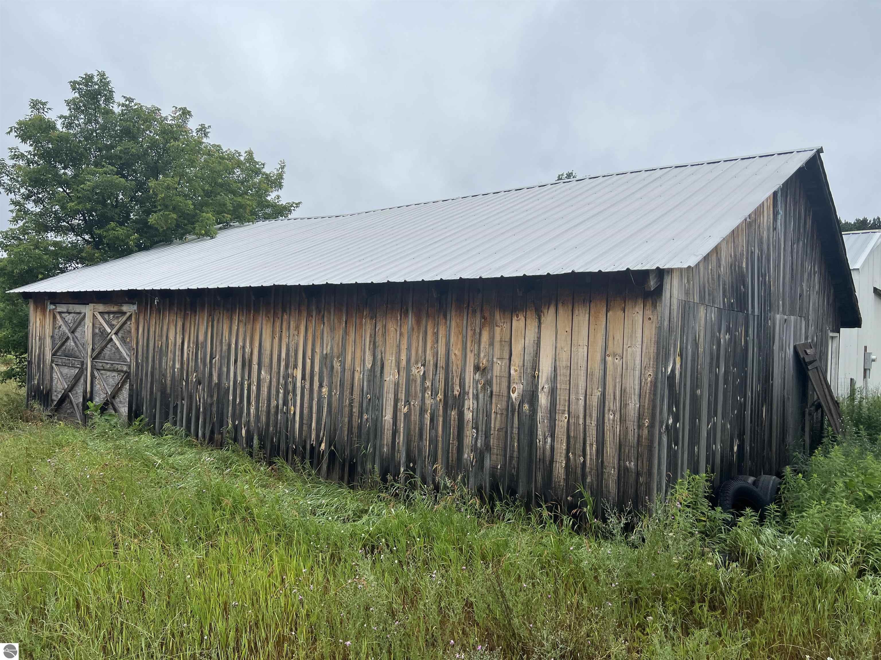 Property Photo:  2494 W 18 Road  MI 49688 