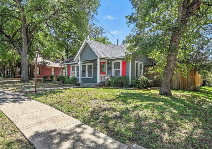 Property Photo:  2200 Provine Street  TX 76103 