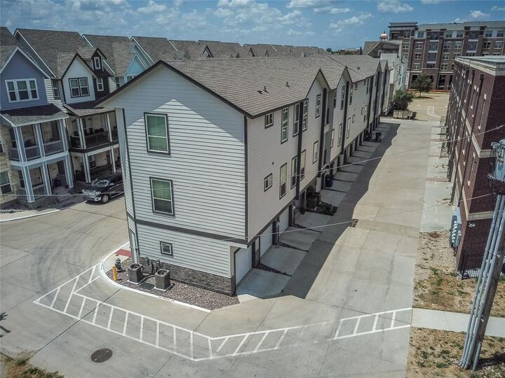 Property Photo:  206 S Village Way  TX 75067 