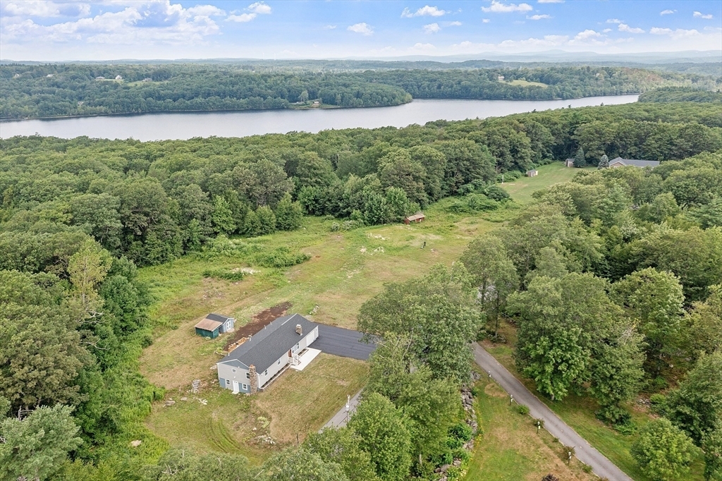 Property Photo: 21 Davis Rd MA 01473