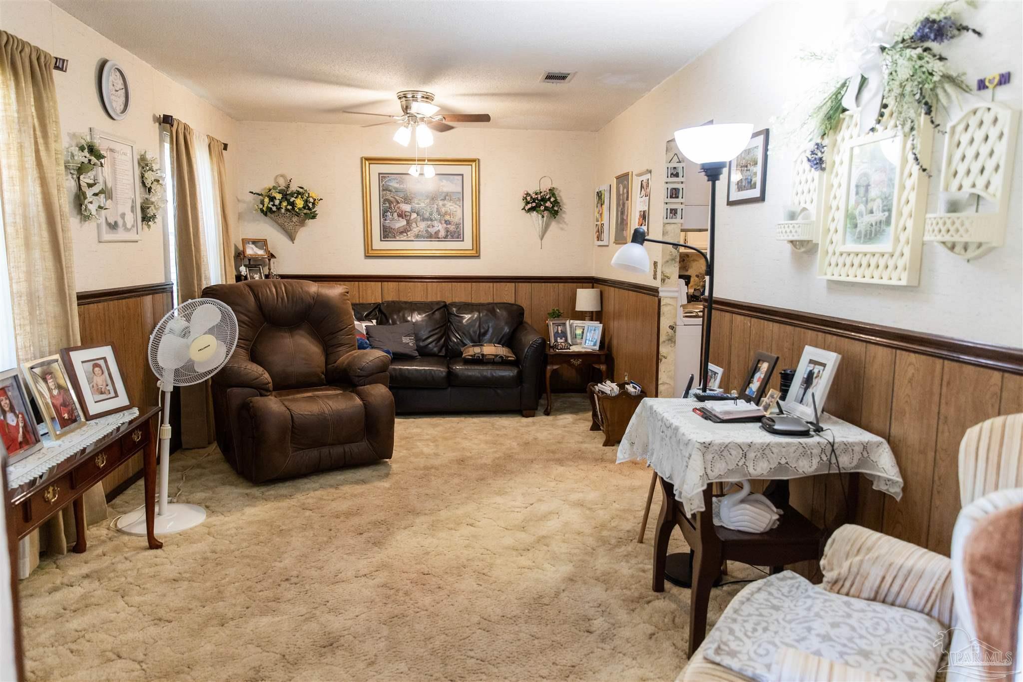 Property Photo: 7569 Pine Meadows Loop FL 32571