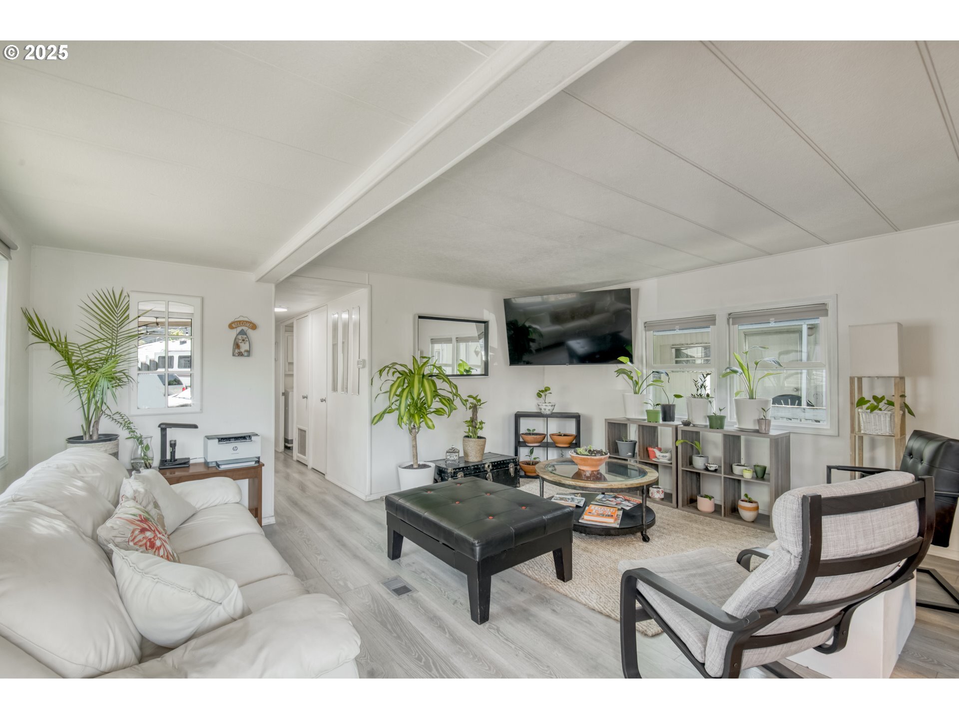 Property Photo: 16745 SE Division St 19 OR 97236
