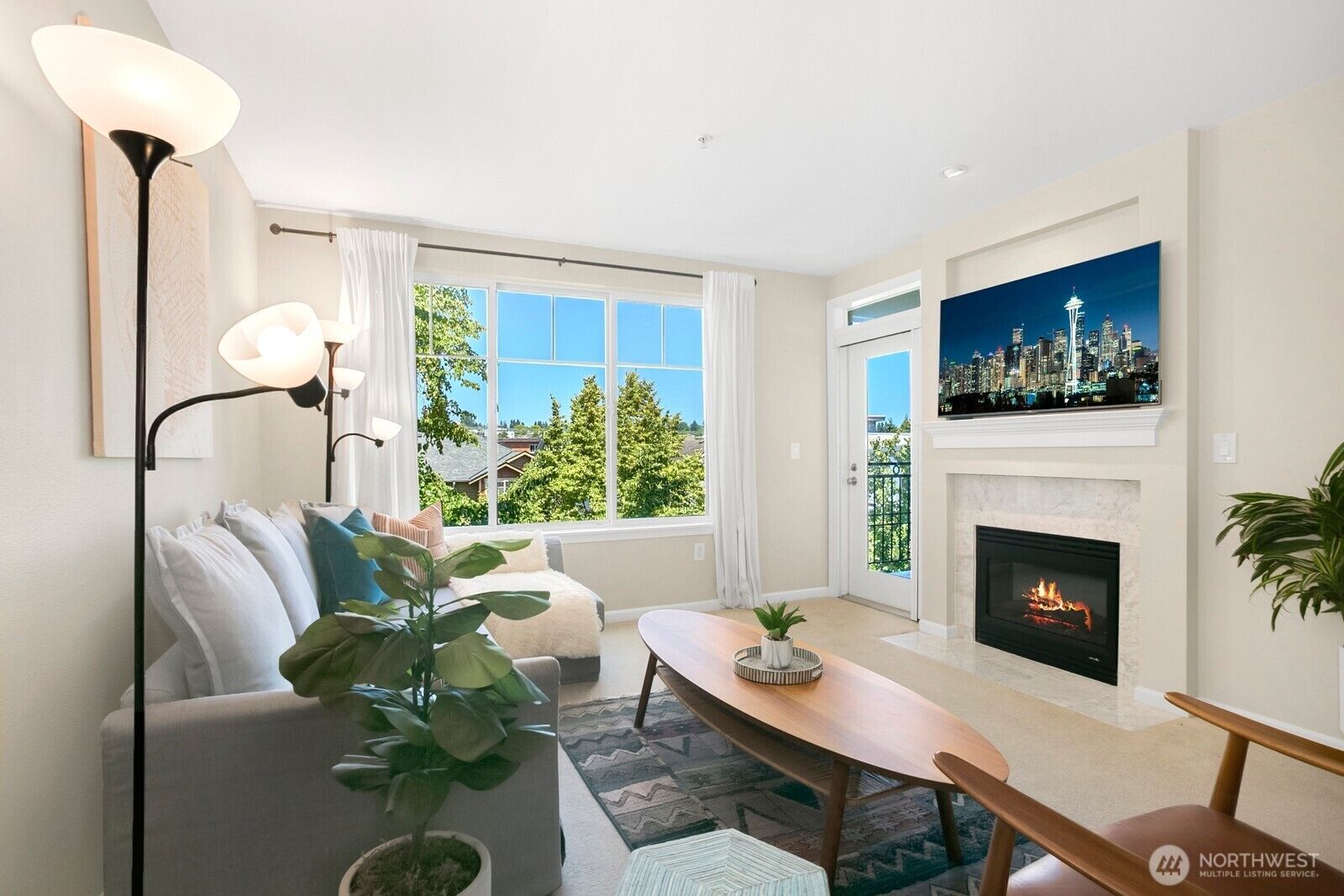 Property Photo: 1525 NW 57th Street 403 WA 98107