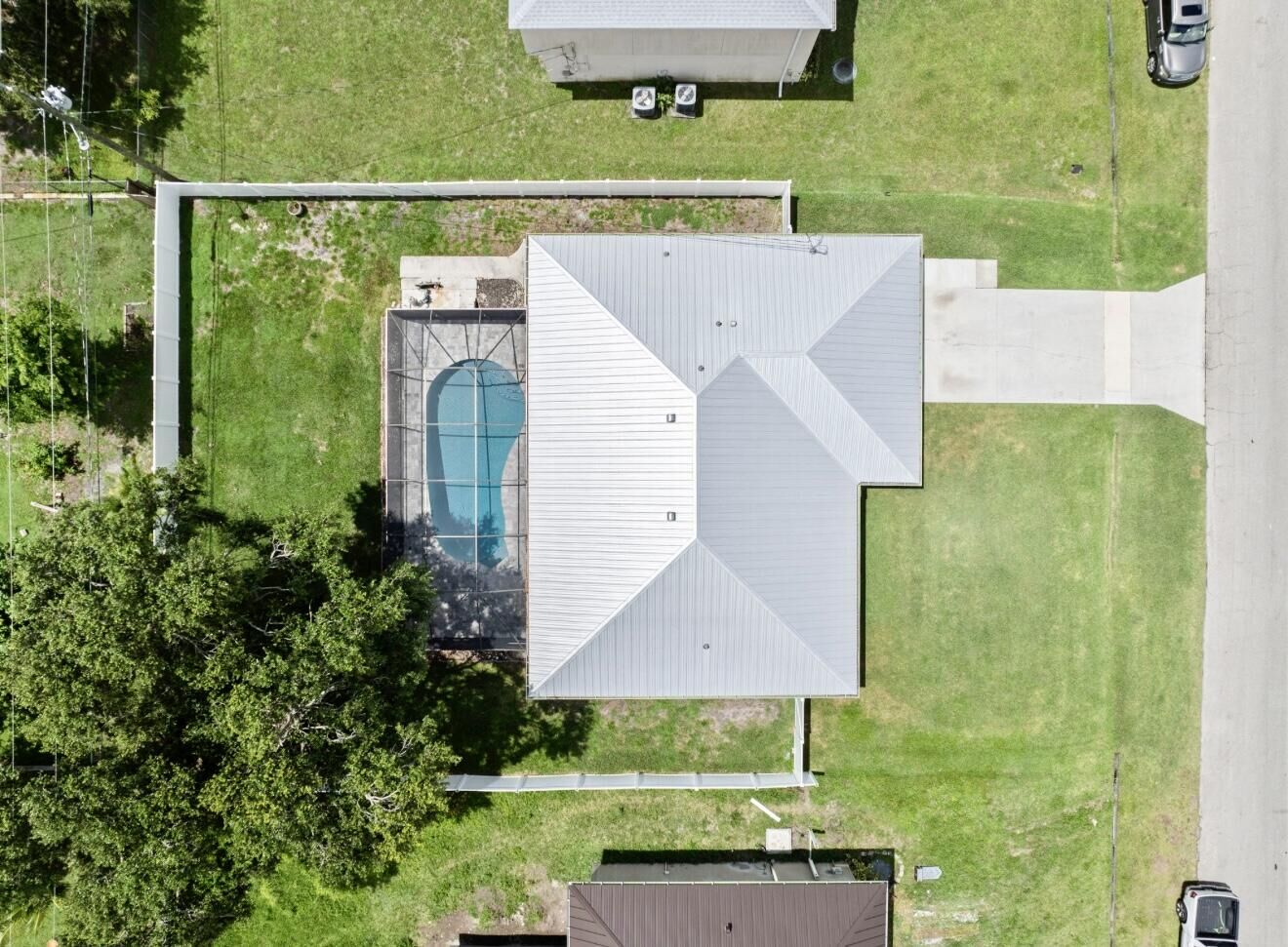 Property Photo:  560 SW Undallo Road  FL 34953 