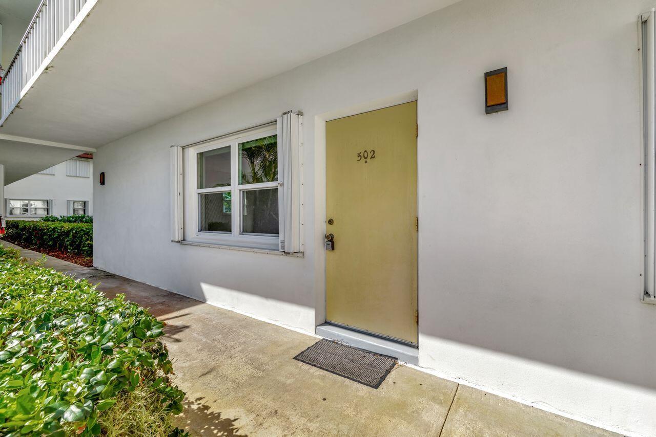 Property Photo: 1225 NW 21st Street 5-502 FL 34994