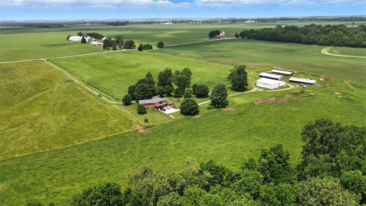 Property Photo: 2471 E Kitchel Road IN 47353