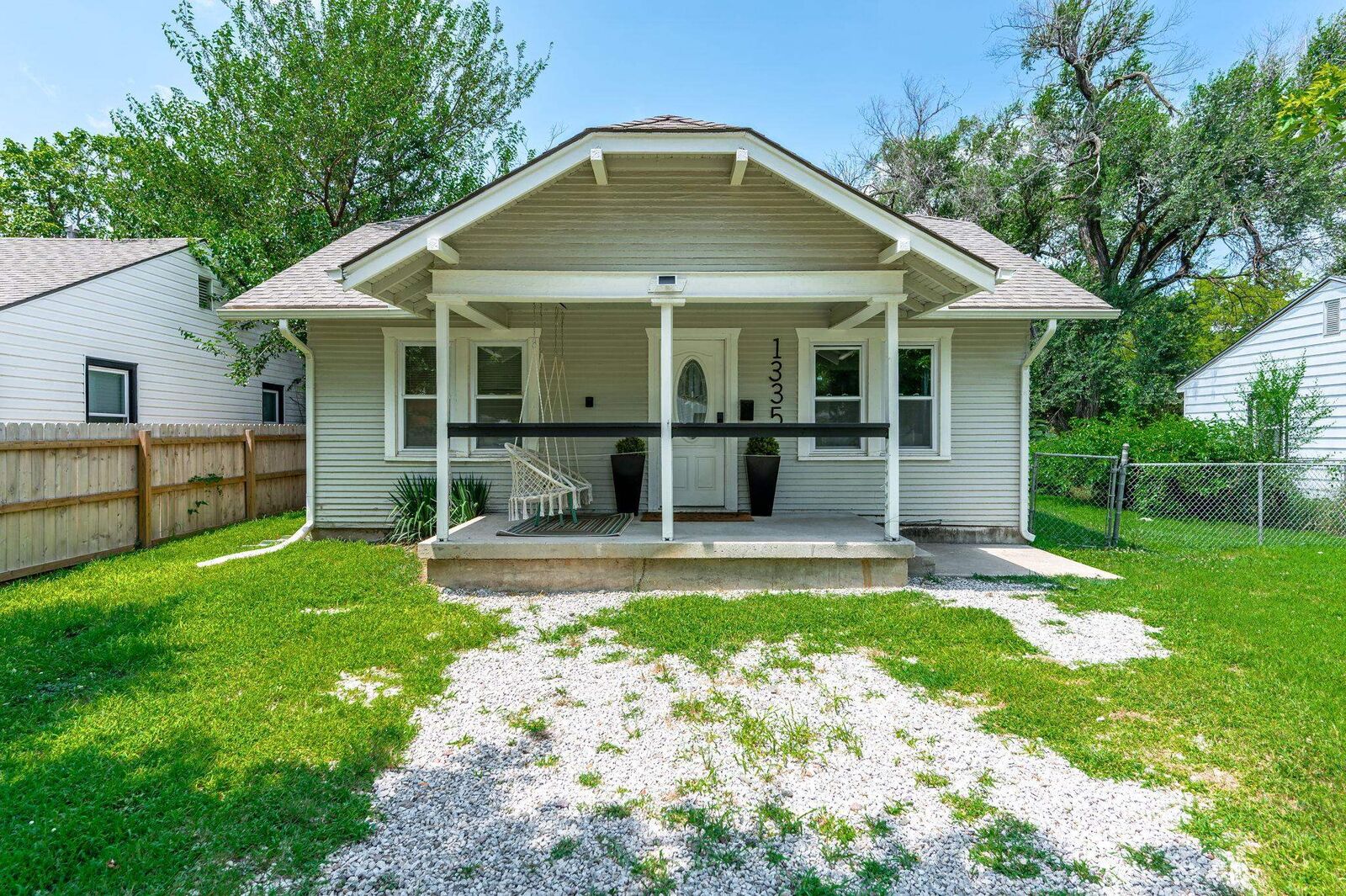 Property Photo:  1335 S Richmond Ave  KS 67213 