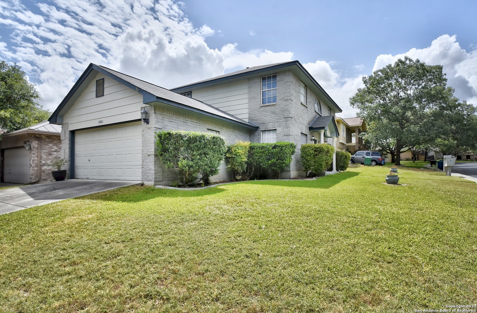 Property Photo: 13802 Fairway Crest TX 78217