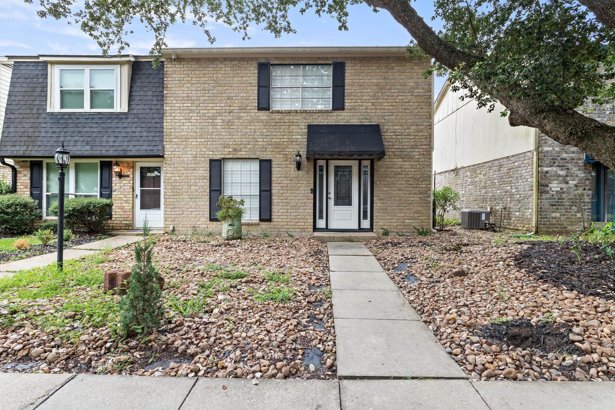 5817 Townhouse Ln  Beaumont TX 77707 photo
