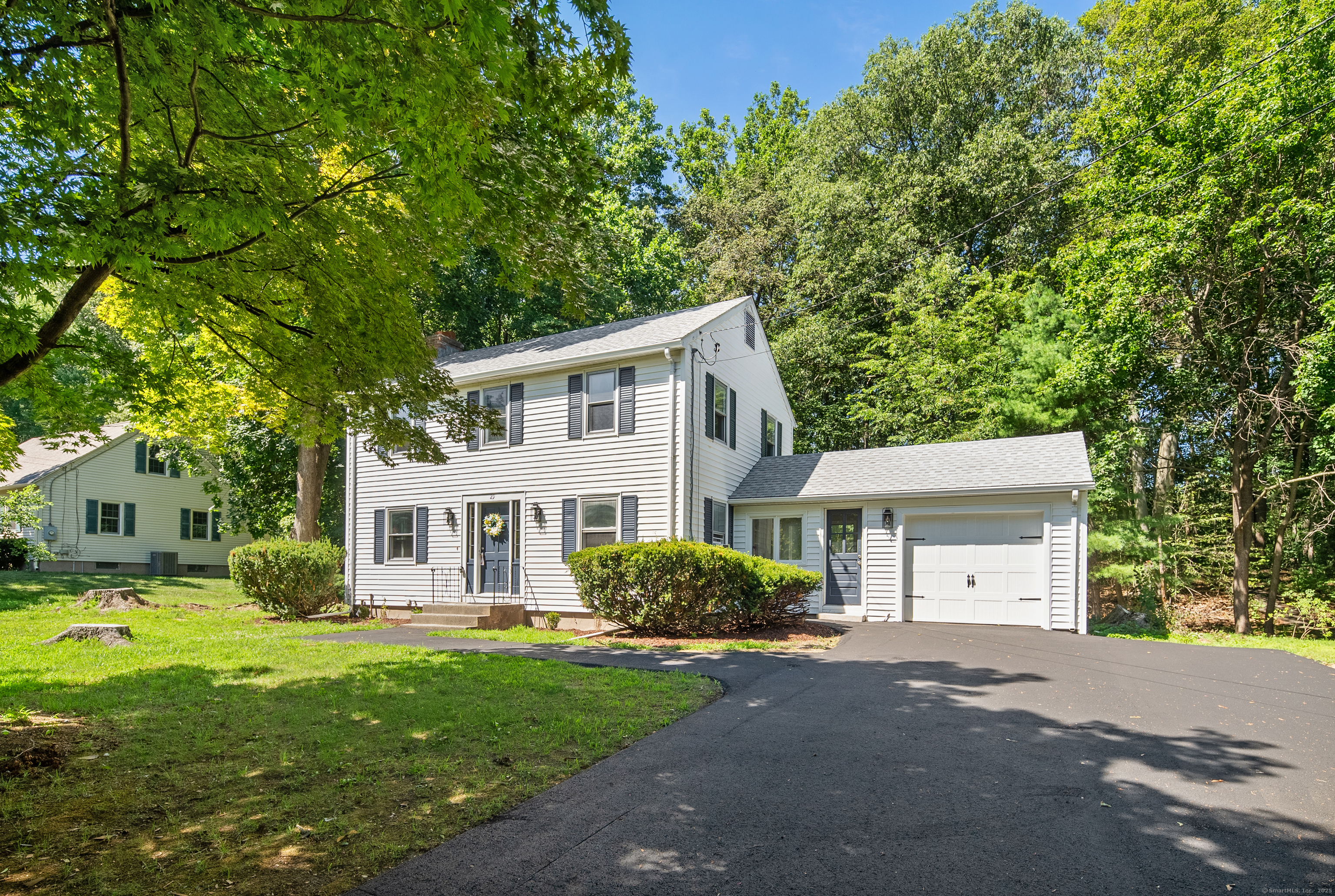Property Photo: 29 Bradford Drive CT 06095