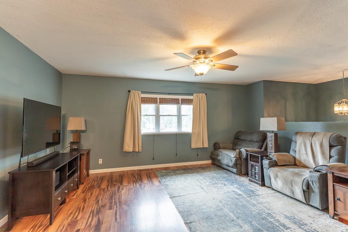 Property Photo: 506 Center Street IA 51653
