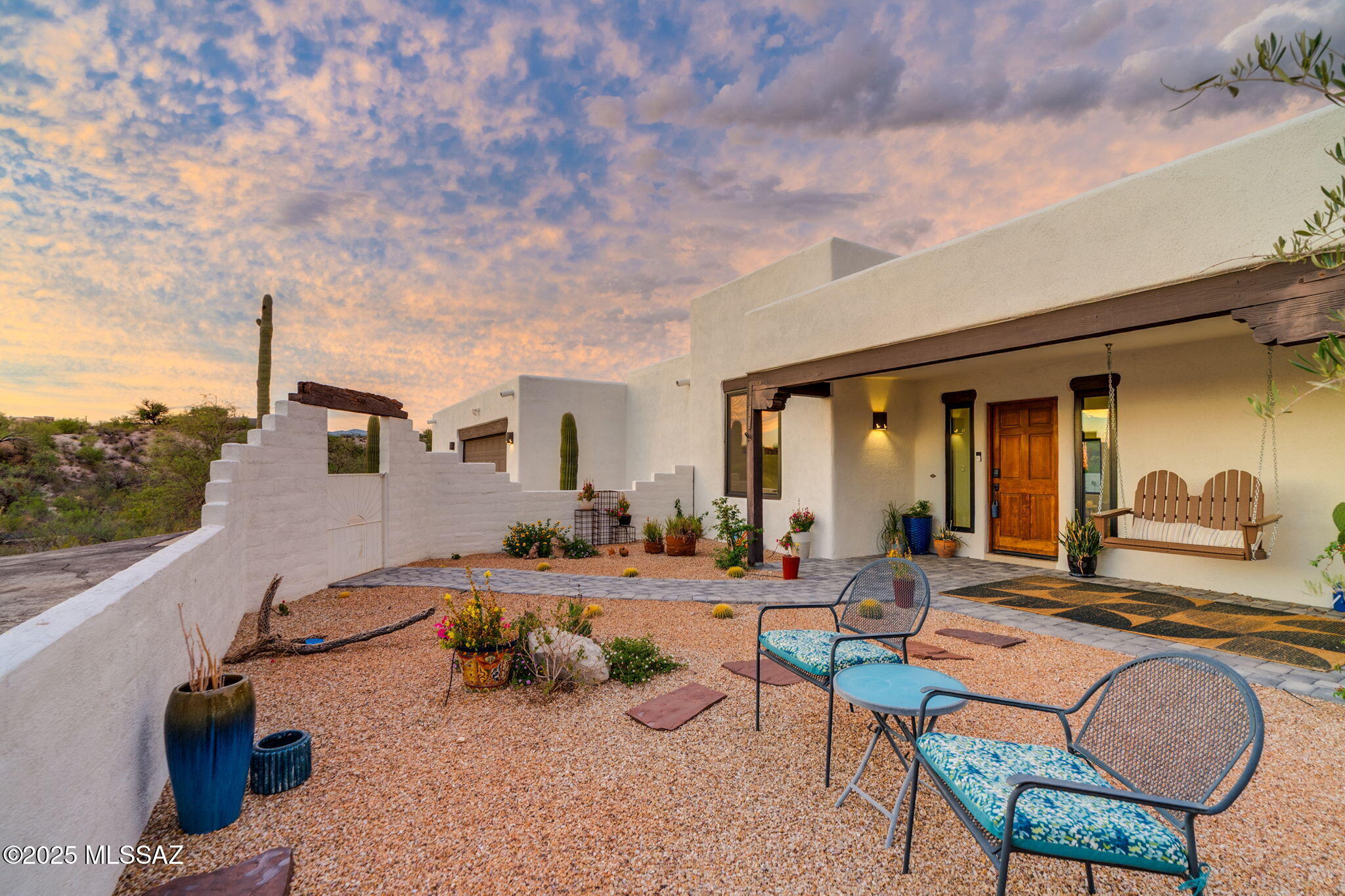 Property Photo: 11646 E Saguaro Crest Place AZ 85747