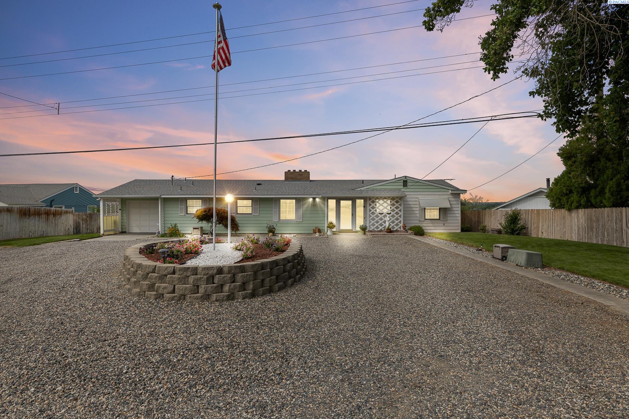 Property Photo: 5610 W Yellowstone WA 99336