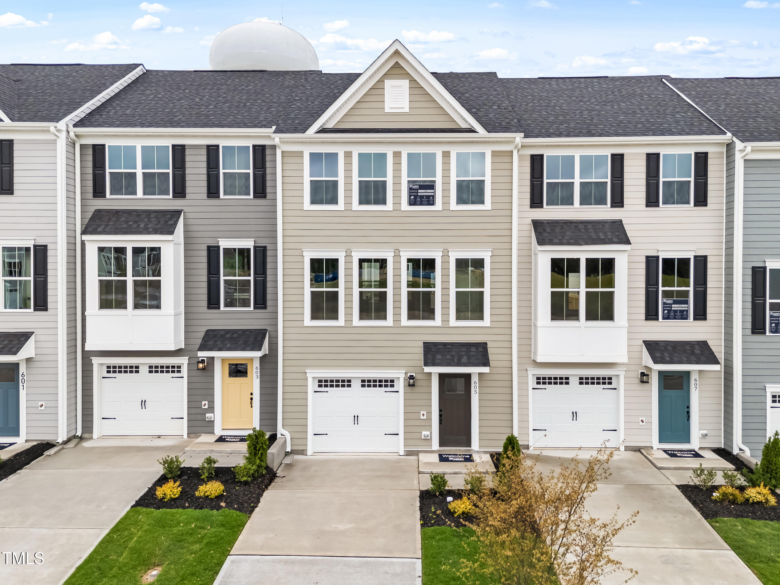 Property Photo: 605 Silverado Sunset Loop NC 27591
