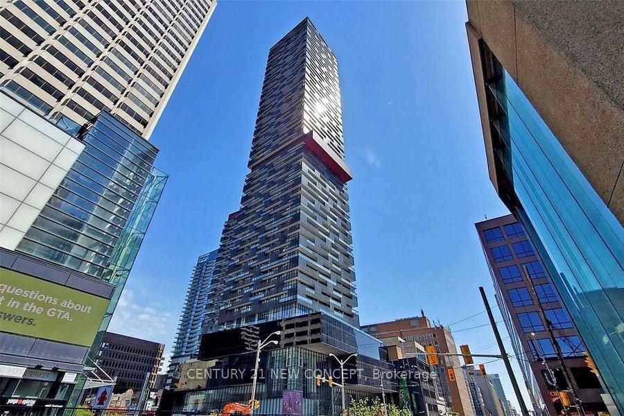 Property Photo: 8 Eglinton Avenue E 4906 ON M4P 1A6