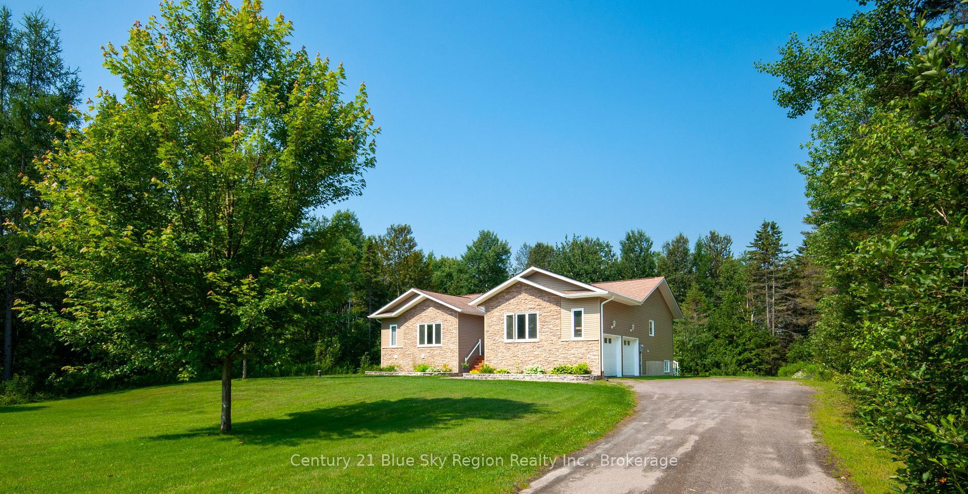 Photo de la propriété: 805 Evansville Drive ON P2B 2K5