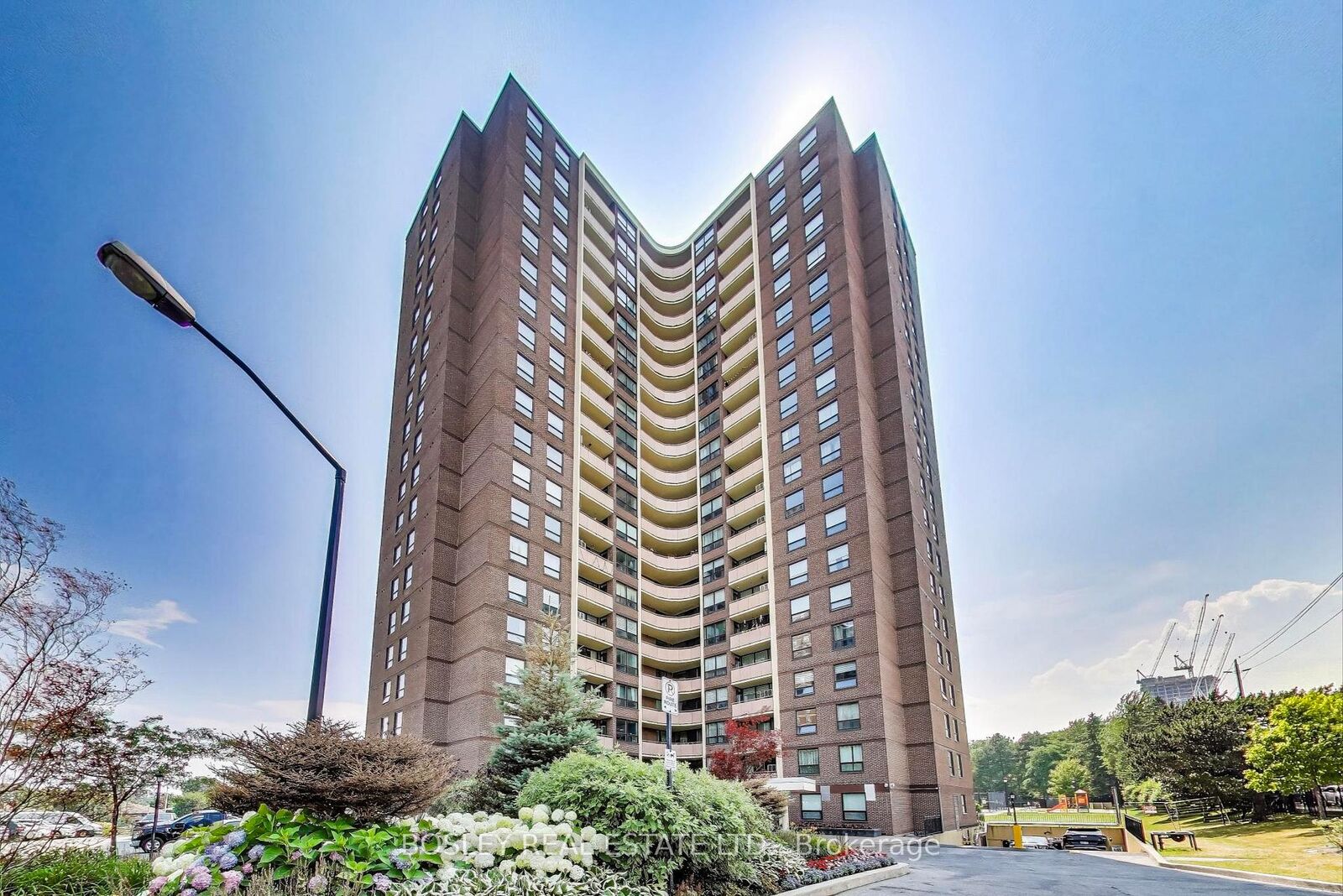 Property Photo: 61 Richview Road 1409 ON M9A 4M8