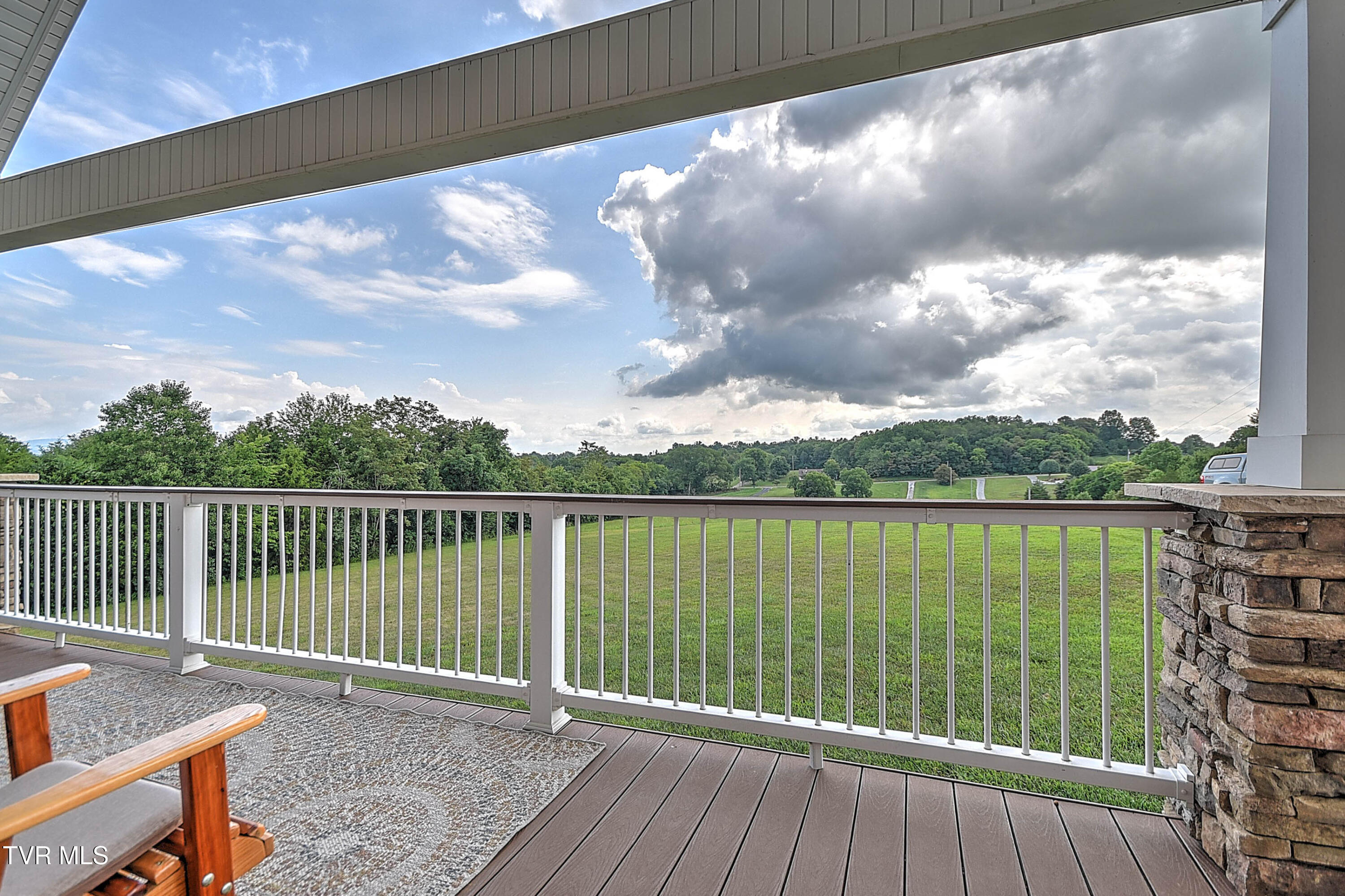 Property Photo: 576 Jones Franklin Road TN 37813