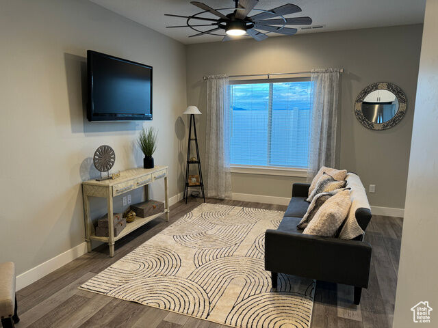 Property Photo: 185 E 700 N 17 UT 84627