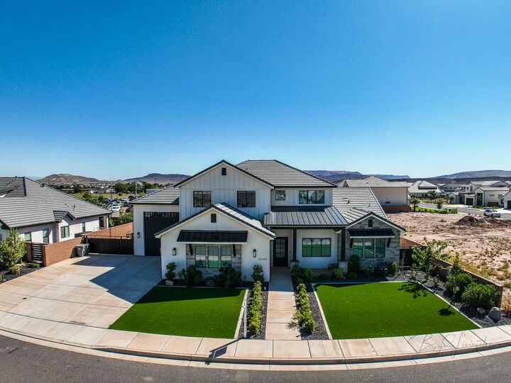 Property Photo: 2045 S 3040 E UT 84790