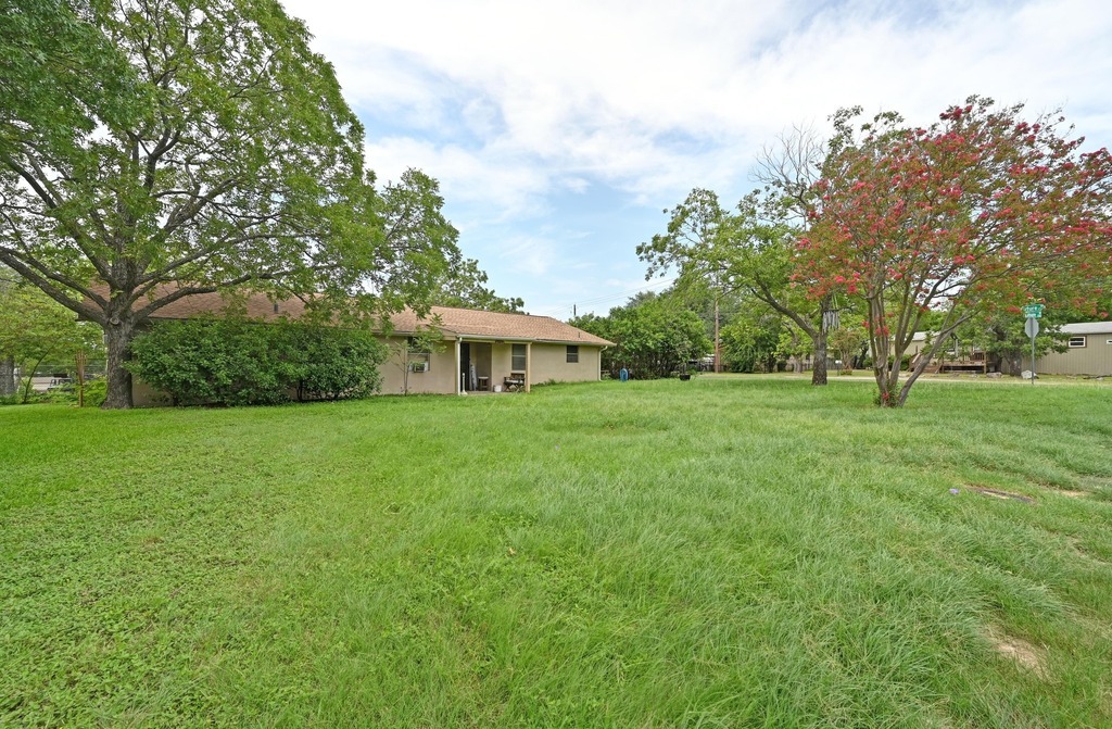 Property Photo: 8724 Leisure Drive TX 78754