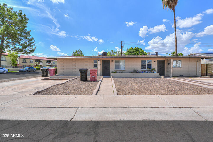 Property Photo: 3014 N 70th Street AZ 85251