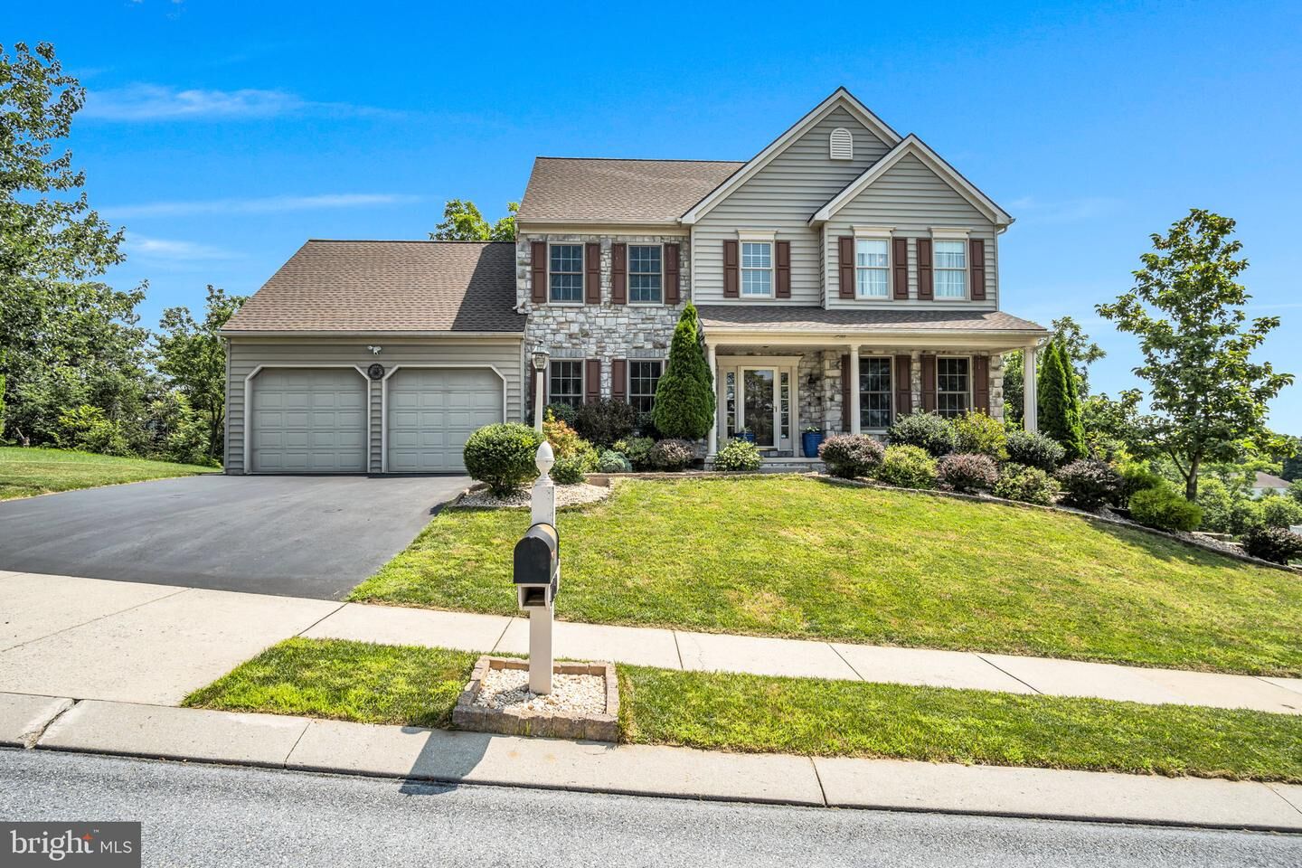 Property Photo: 7030 Kendale Drive PA 17111