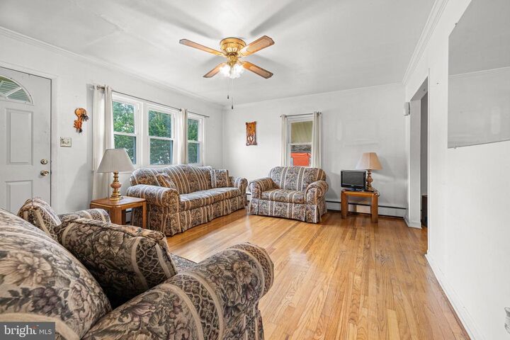 Property Photo:  2 W Redmont Road  DE 19804 