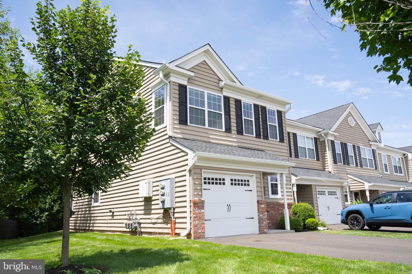 Property Photo: 323 W Hamlin Avenue PA 18969