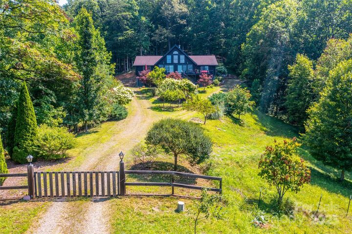 81 Garnet Drive  Leicester NC 28748 photo