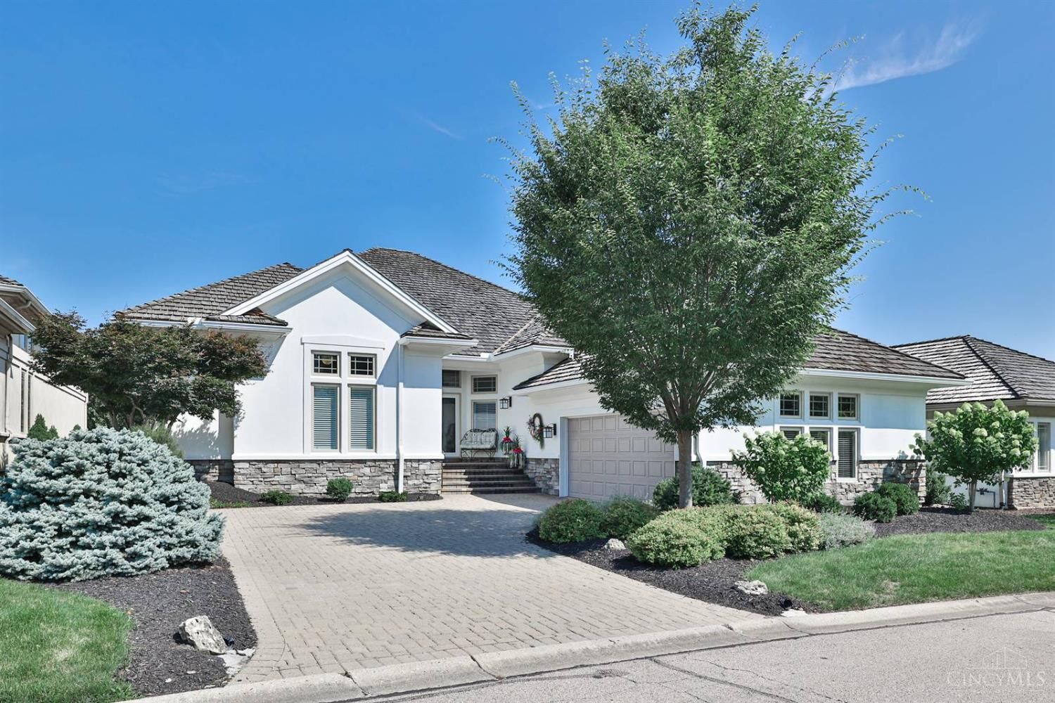 Property Photo:  33 Governors Club Drive  OH 45385 
