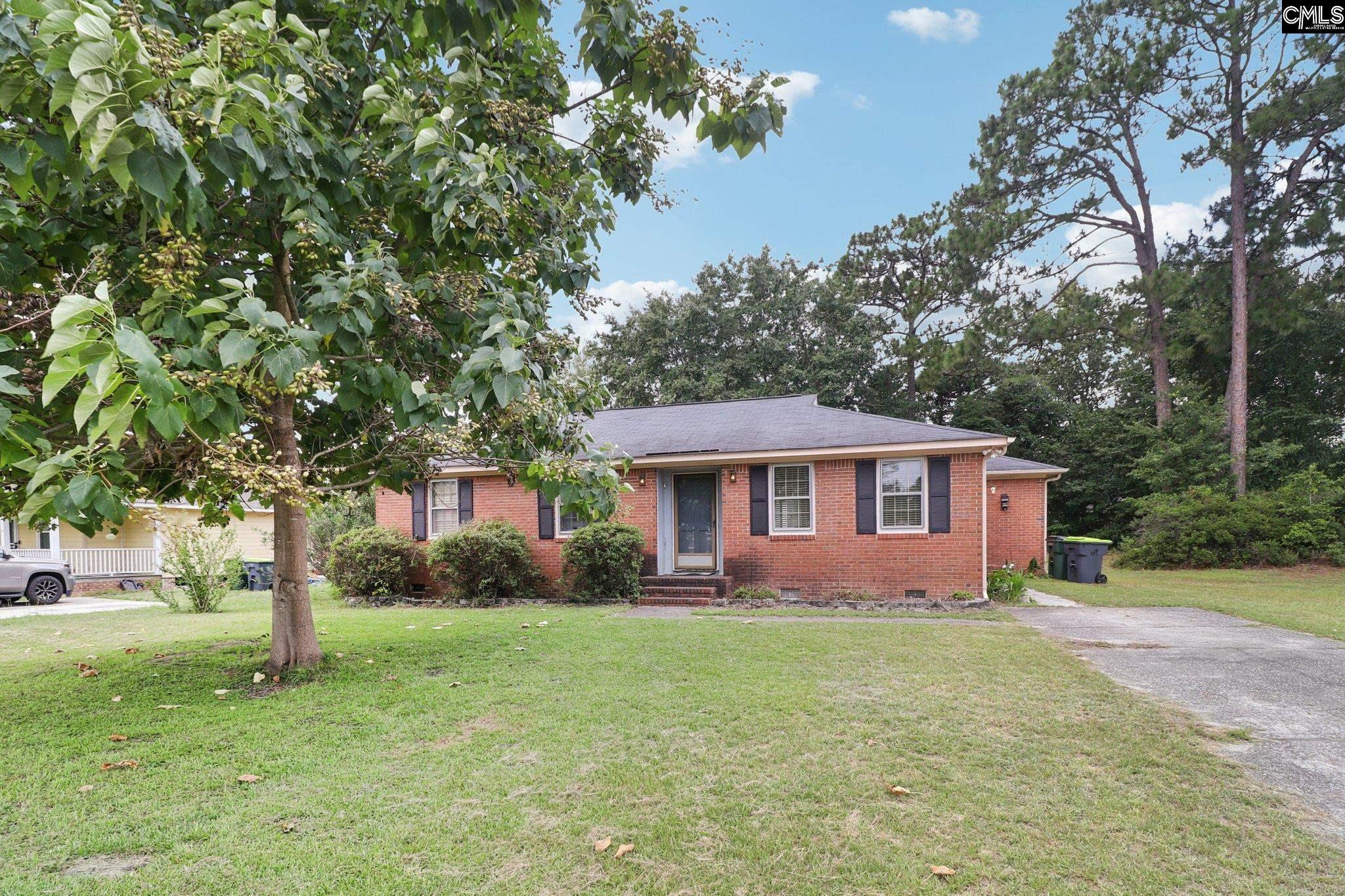 Property Photo: 604 Cedar Field SC 29170