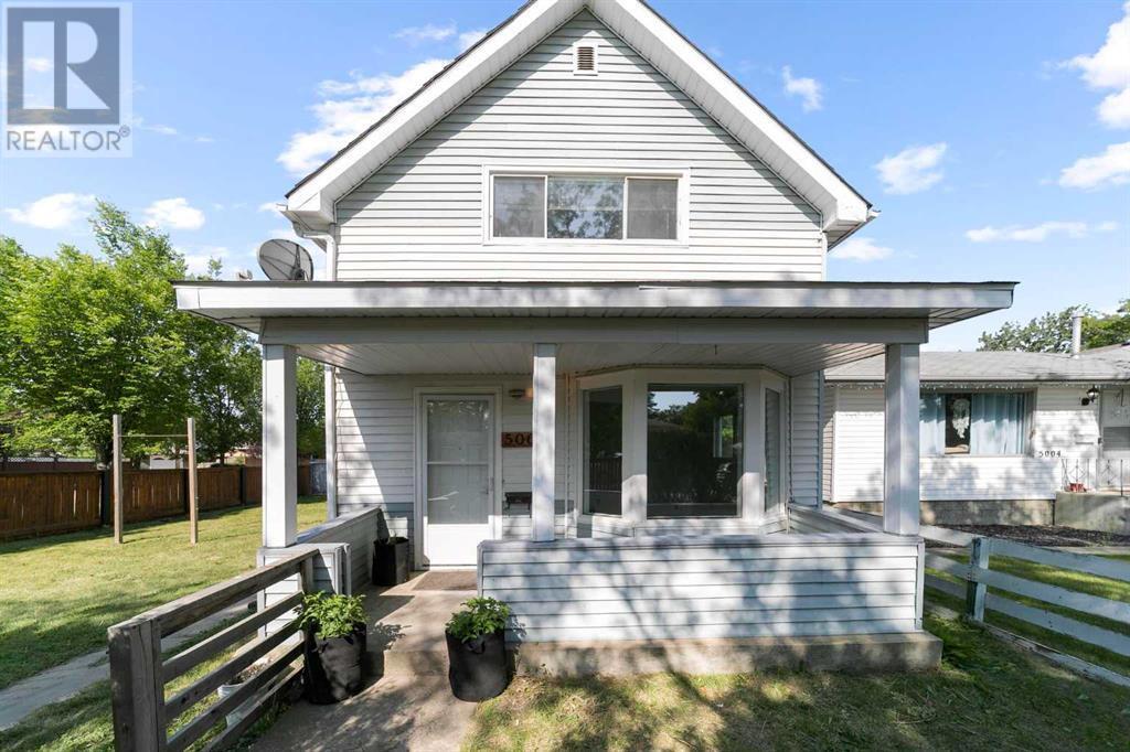 Property Photo:  5002 57 Street  AB T4V 2G2 