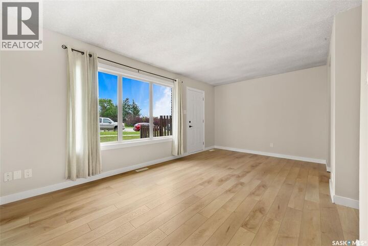 Property Photo:  3814 Castle Road  SK S4S 6M7 