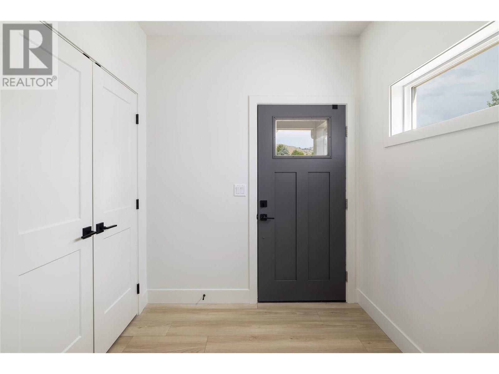 Photo de la propriété:  6635 Tronson Road 44  BC V1H 2K4 