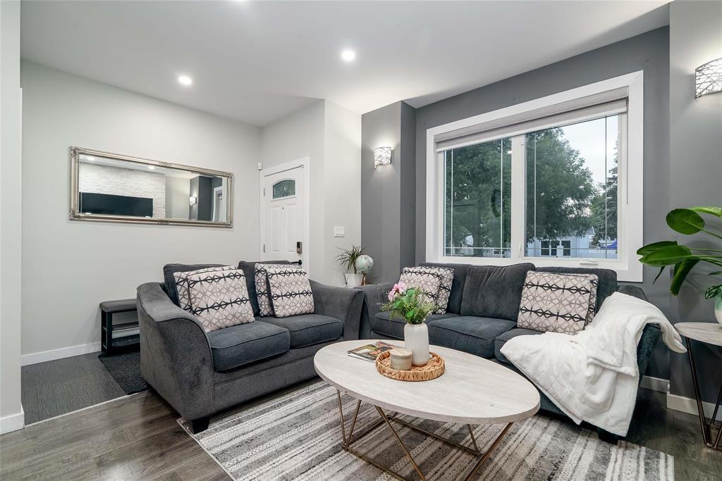 Photo de la propriété:  1000 Alfred Avenue  MB R2X 0V4 