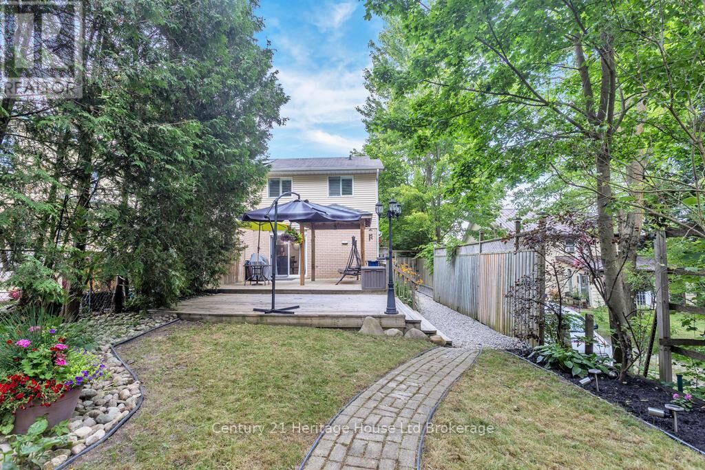 Property Photo: 181 Thames Street North ON N5C 3E1