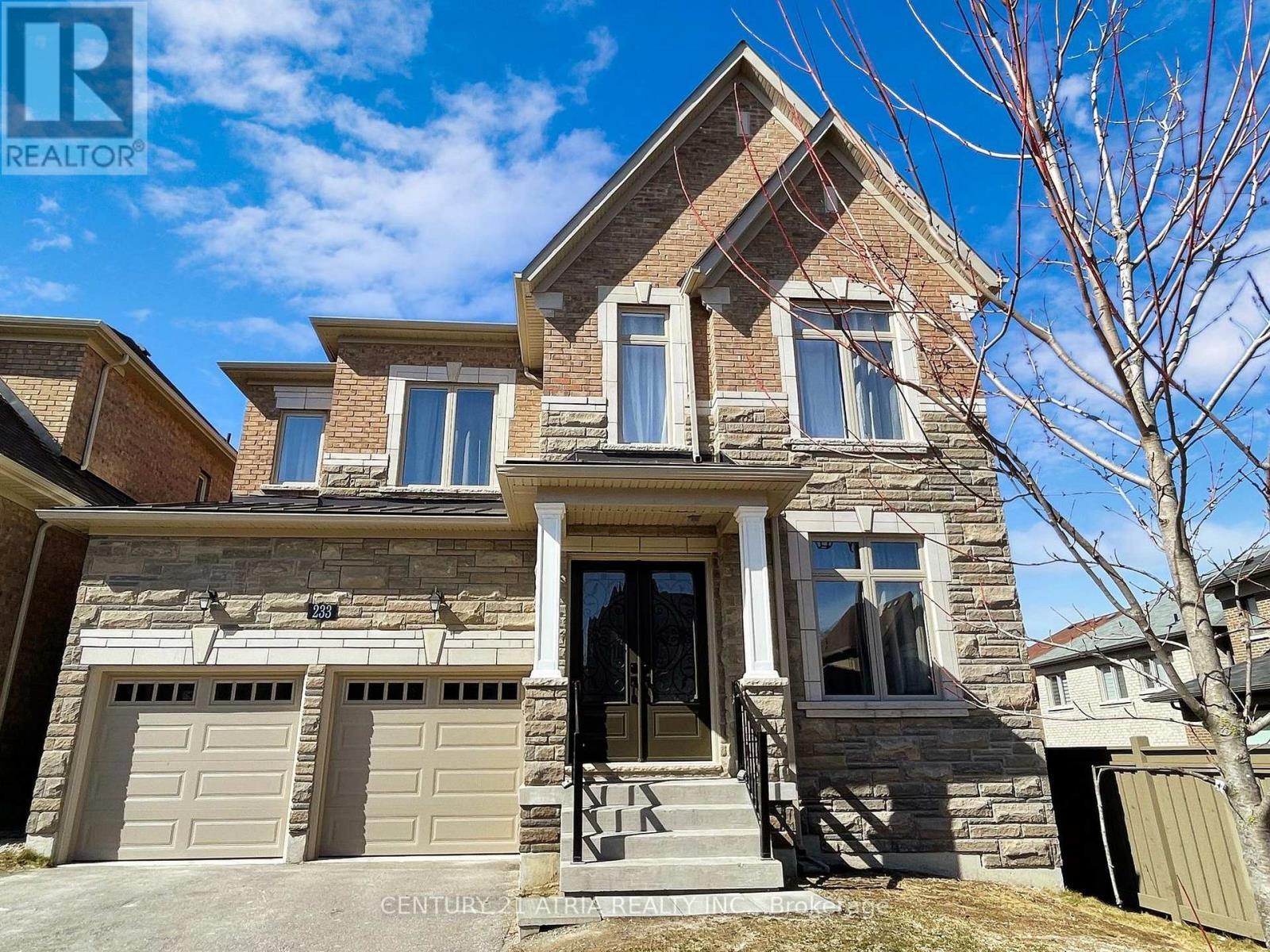 Photo de la propriété: 233 Conklin Crescent ON L4G 0Z4