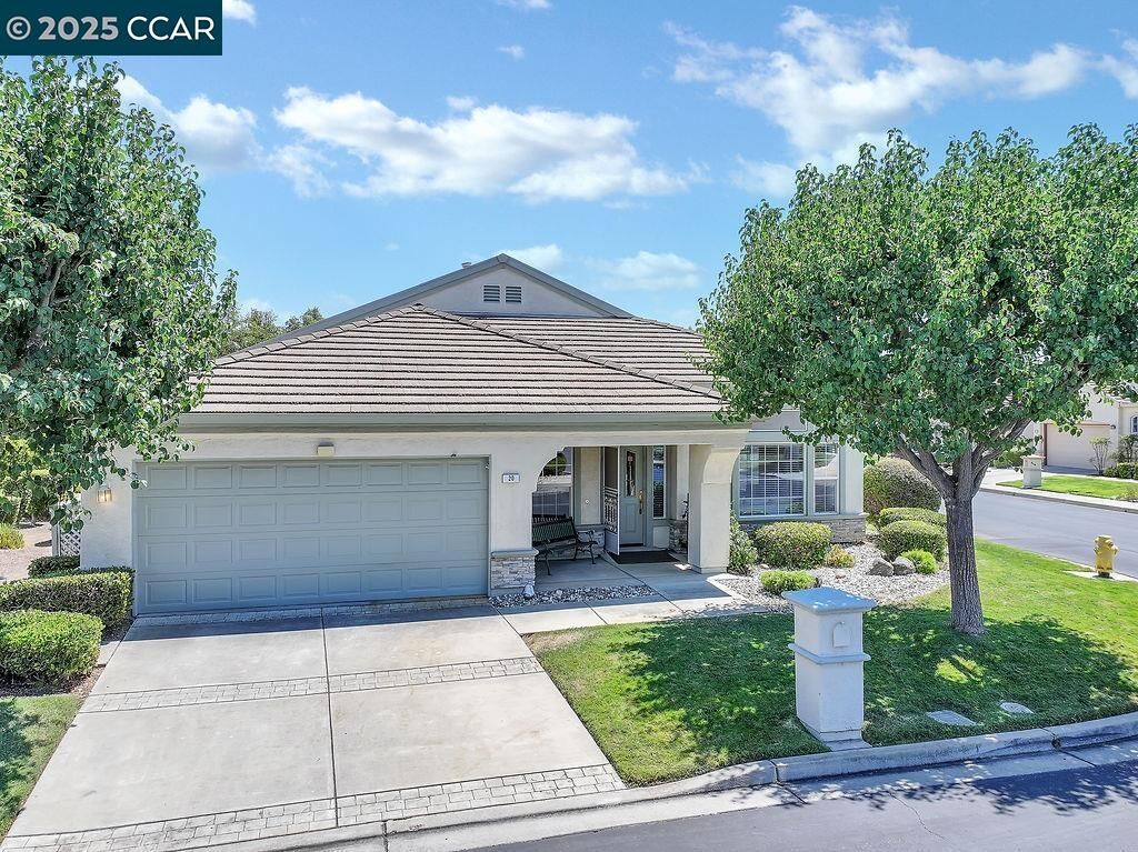 Property Photo: 20 Gala Ln CA 94513