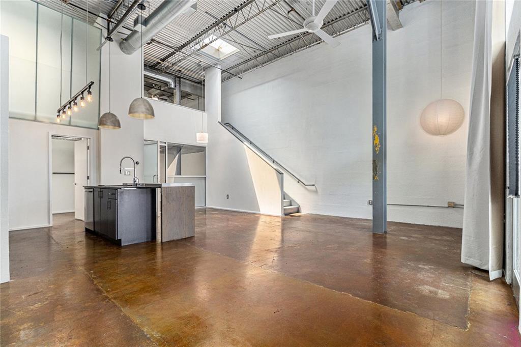 Property Photo: 195 Arizona Avenue NE 102 GA 30307