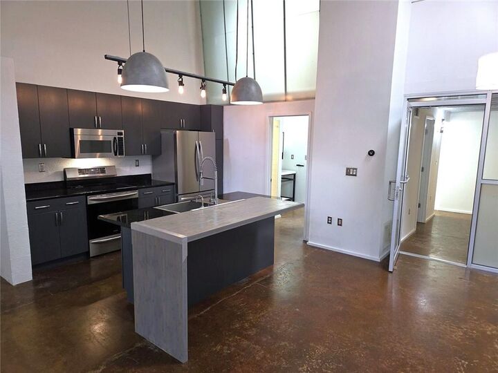 Property Photo:  195 Arizona Avenue NE 102  GA 30307 